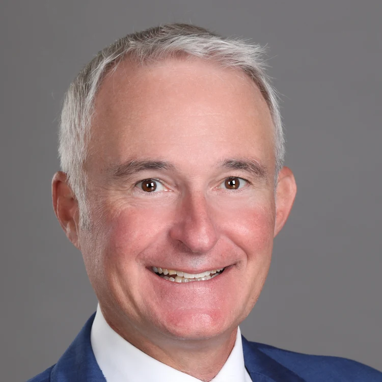Headshot photograph of Darius Moshfeghi, MD